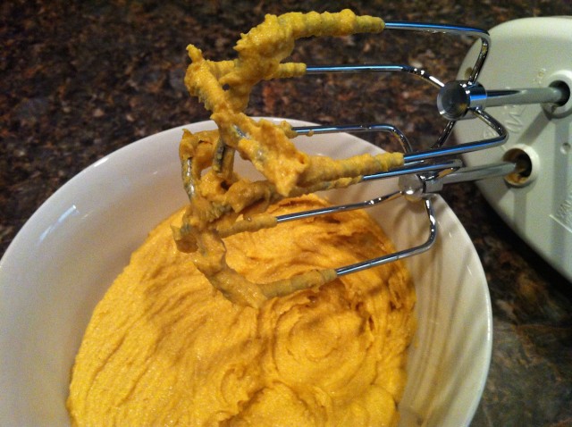 Pumpkin Gingerbread Yogurt Cheese Frosting with Beaters