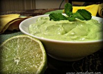 Avocado and Mint Yogurt Dip/Spread