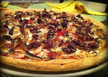 Mushroom and Kalamata Pizza